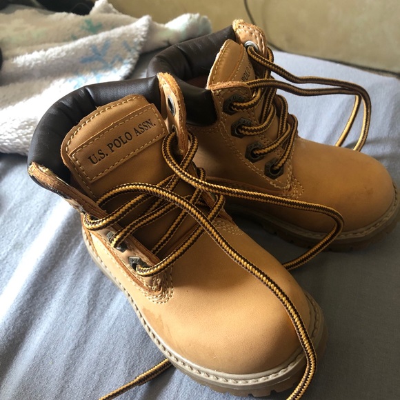 Boots - Picture 1 of 4